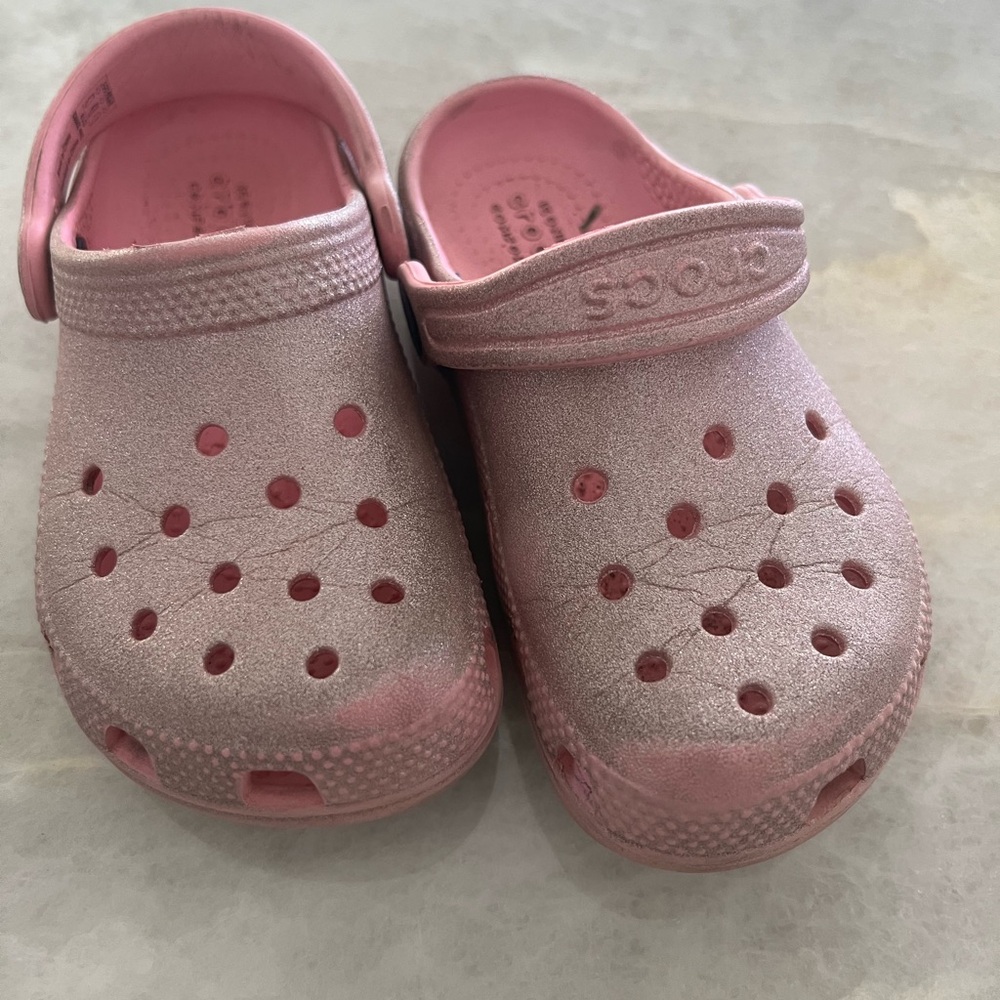 Crocs clogs in pink, girls size 10